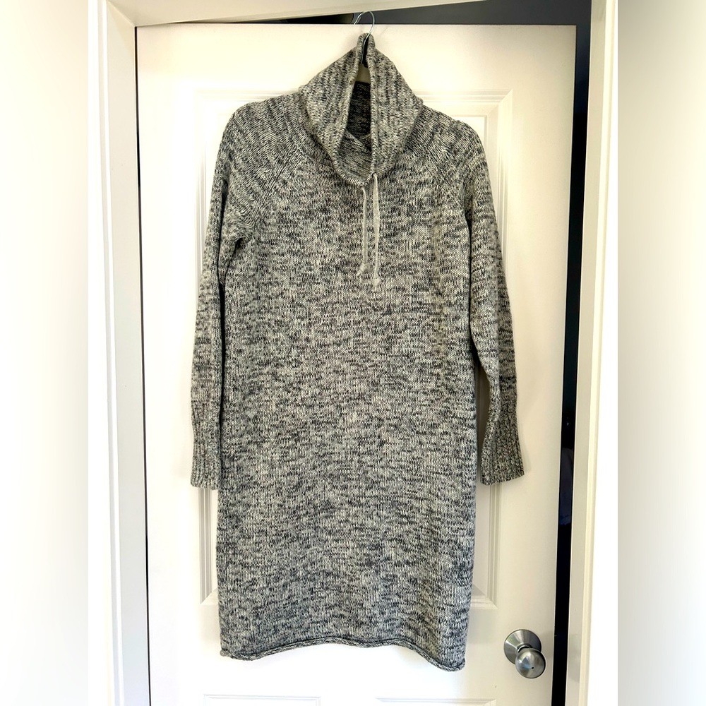 Athleta TraverseCity Sweater Dress